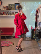 Gabardina Roja SHYLA Doble Botonadura | Corte Acampanado - Nina BAZART