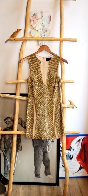 Vestido de lentejuela y chaquiras color dorado