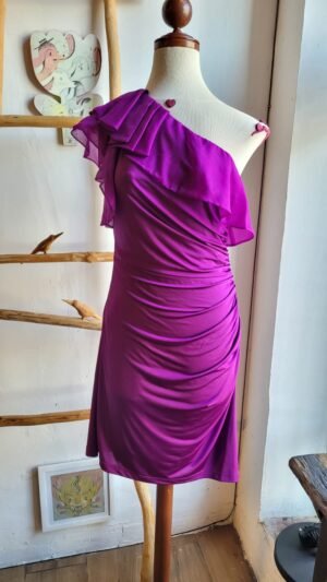 Vestido color bugambilia