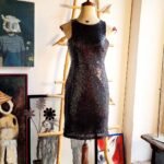 Vestido negro corto de lentejuela