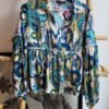 Blusa con estampado paisley