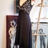 Vestido midi blanco con negro.
