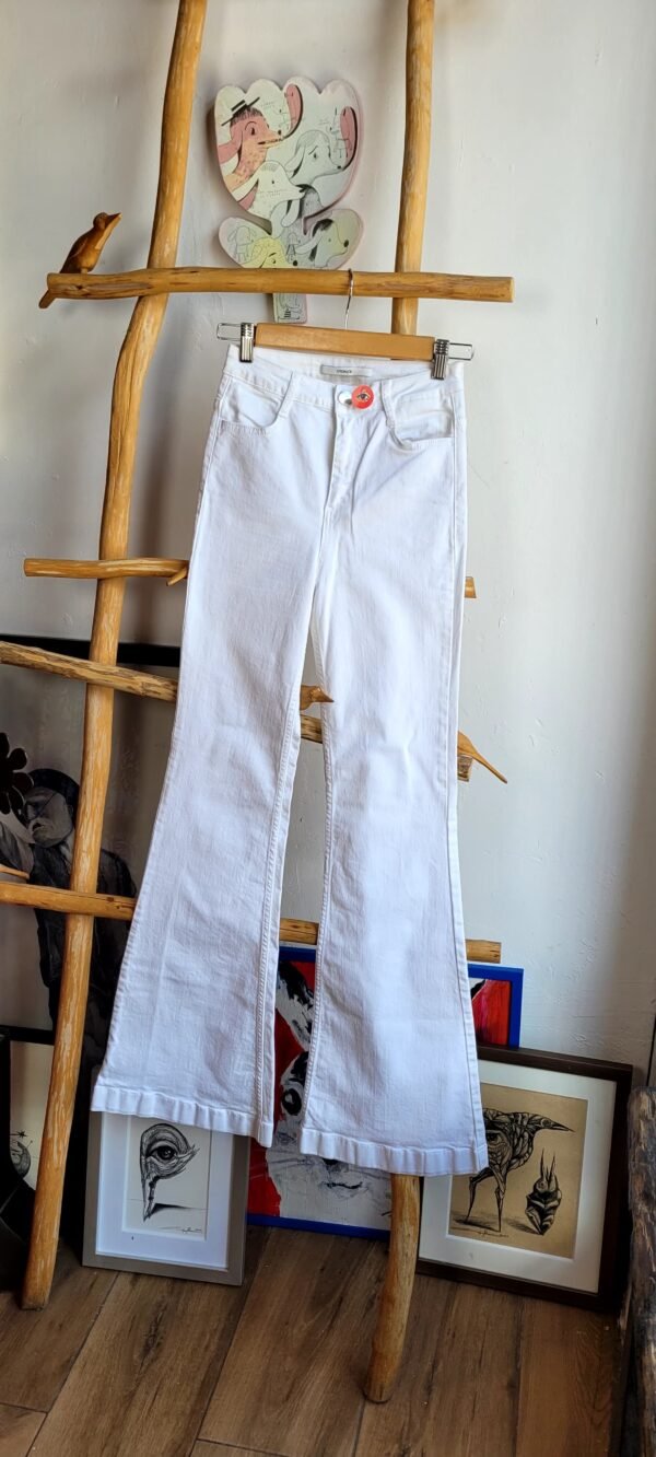 Pantalon acampanado blanco