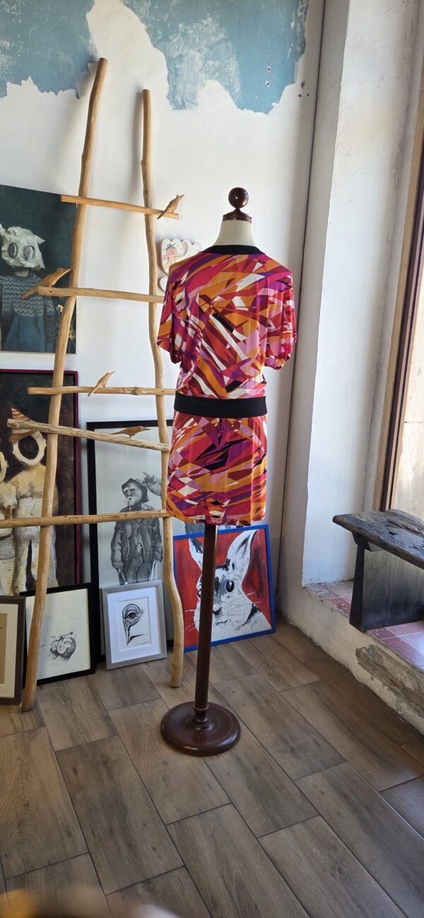 Vestido/túnica con cuello V