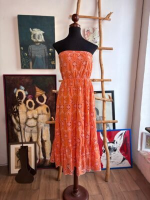 Vestido strapless color naranja