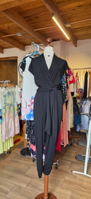 Jumpsuit color negro