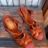 Zapatillas color café/naranja