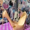 Zapatillas de charol color nude