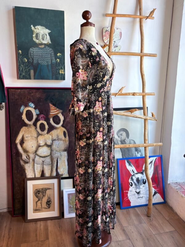 Jumpsuit de short con capa