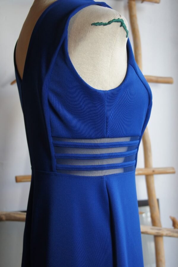 Vestido midi color azul rey