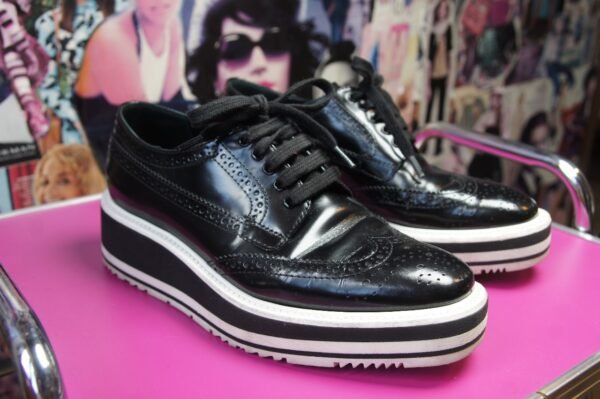 Zapatos oxford brogue de plataforma