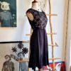 Vestido midi corte A con encaje