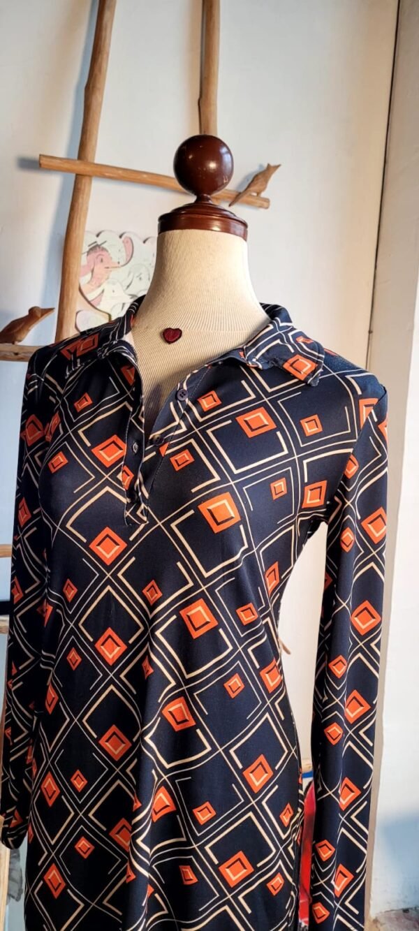 Vestido  con rombos color naranja