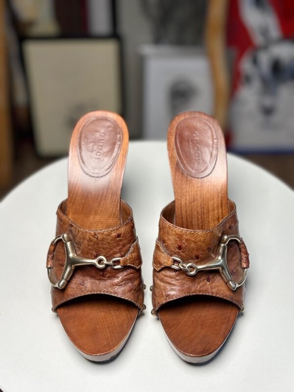 Zuecos de madera