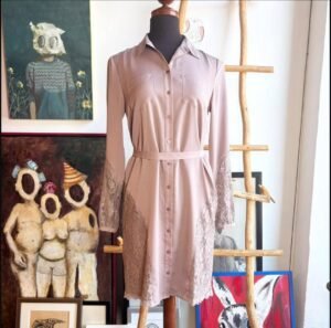 Vestido camisero color beige