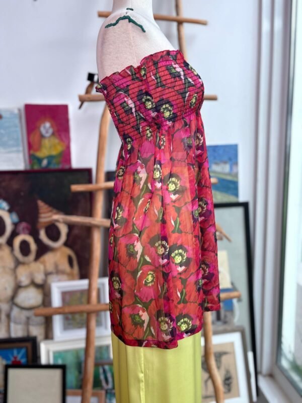 Vestido strapless con estampado floral