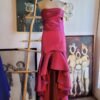 Vestido strapless asimétrico