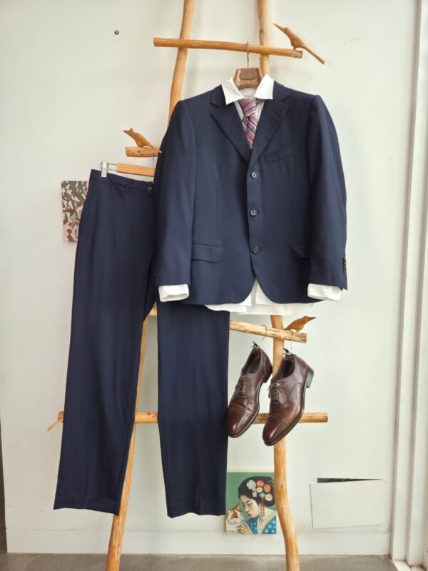 Traje Ermenegildo Zegna de Lana – Corte Clásico Ejecutivo | Azul Marino