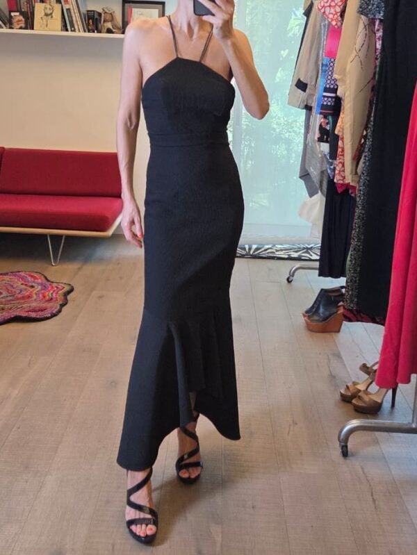 Vestido Midi Negro Andrea & Co. Elegante y Minimalista