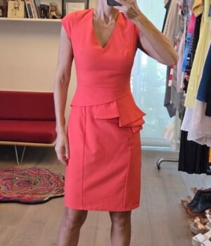 Vestido Dorothy Perkins Coral con Olanes