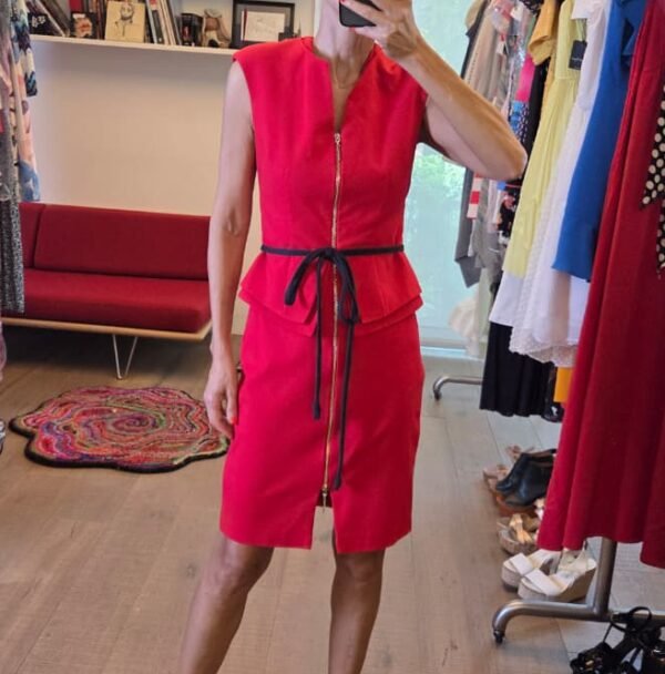 Vestido Ted Baker Rojo Cereza con Cierre Frontal