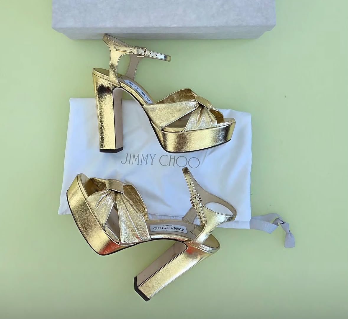 Sandalias Jimmy Choo Doradas de Plataforma en Piel Metalizada