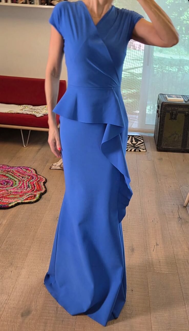 Vestido Chiara Boni La Petite Robe Azul Rey: Elegancia Italiana que Define tu Silueta - Imagen 3
